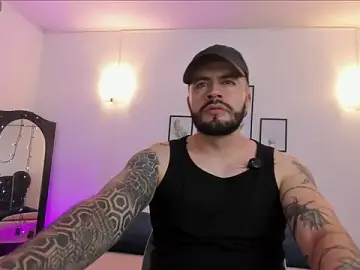 Stripchat Best Webcam of Oliver_39