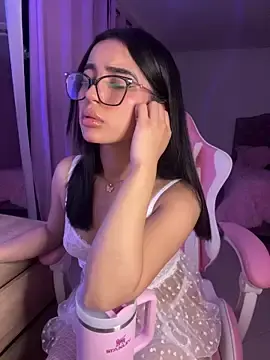 Stripchat Sex Cam of Emily-14