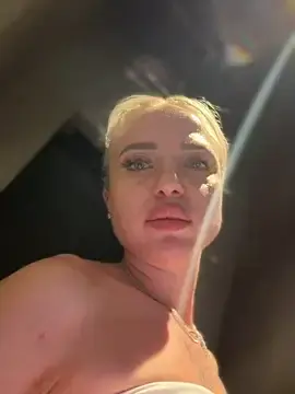 Stripchat Sex Cam of pinkstar_
