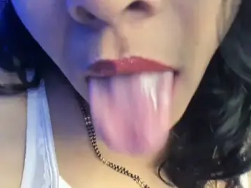 Stripchat Free Live Porn of tarivishu11