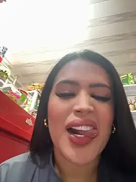 Stripchat Sex Cam of Sara_fun
