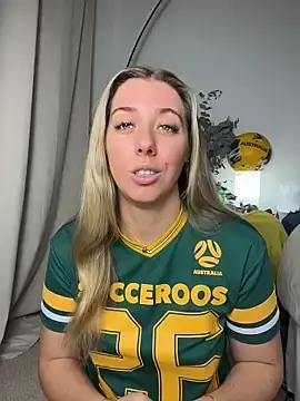 Stripchat Free Porn Cam of Aussielulu
