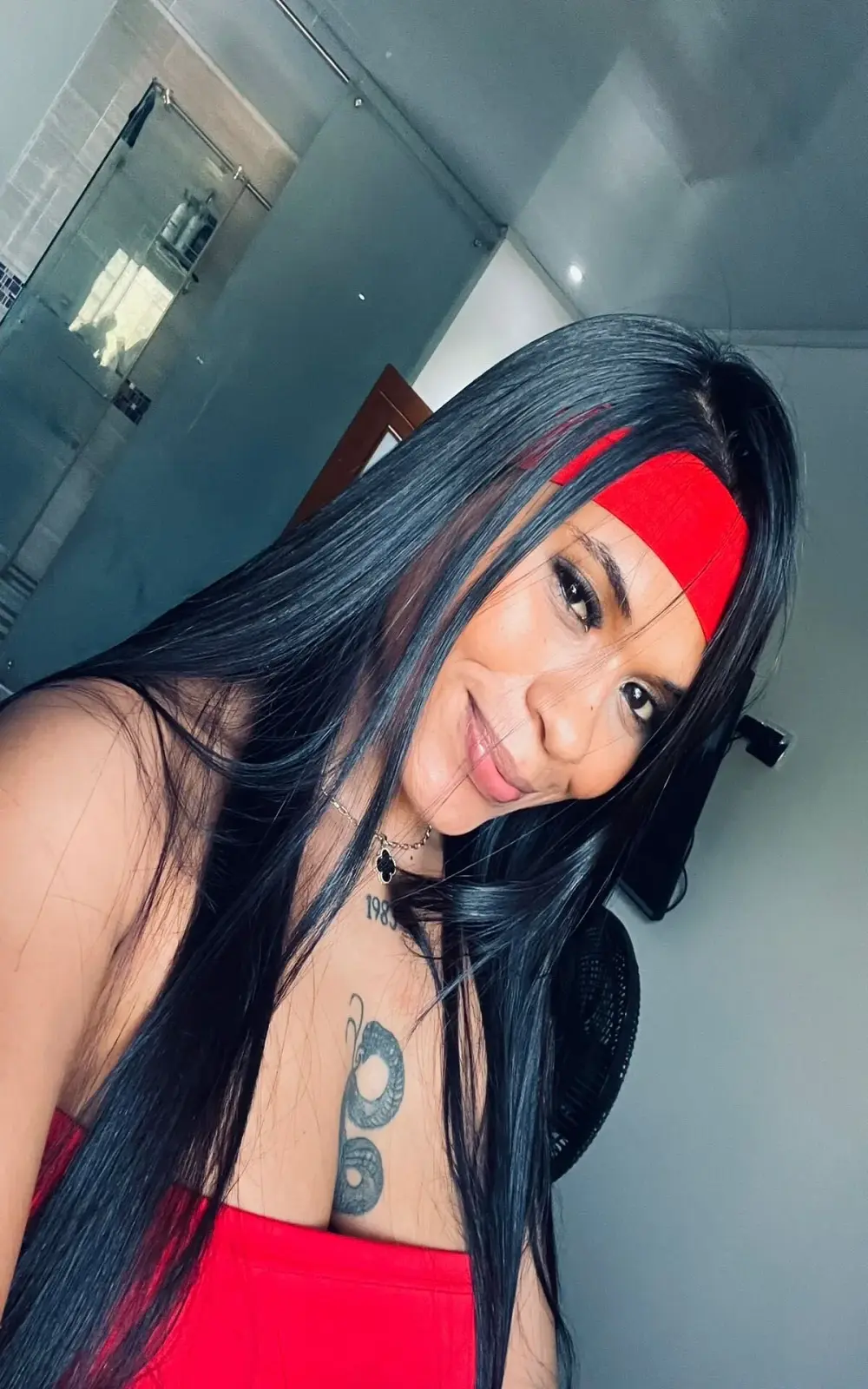 Yara_shine22