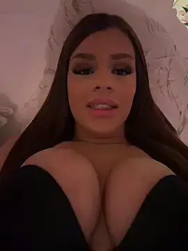 Stripchat Live Porn of BellaaVixen
