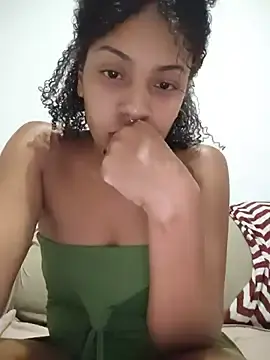 Stripchat Best live sex cam show of Julia_Pretinha