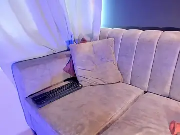 Stripchat Watch Live Sex Cams of HannahDavis_
