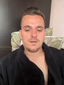 Stripchat Private Sex Chat of Huge_cock22cm