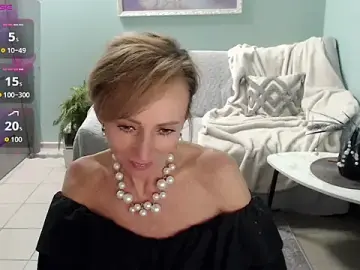 Stripchat Nude Webcam of HornyMilf_777