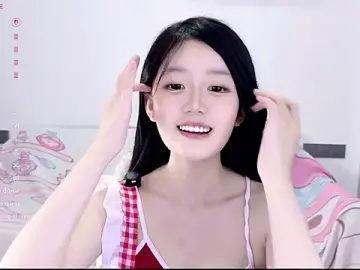 Stripchat Live Sex Cam of KylinKylin