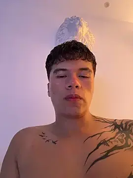 Stripchat Free Live Porn of Logan_smith1