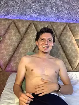Stripchat Watch Live Sex Cams of SsexCouplee