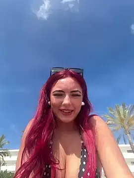 Stripchat Free Porn Cam of Saelyxiaaaxo