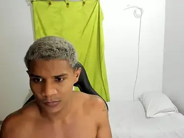Stripchat Nude Webcam of corzoethan