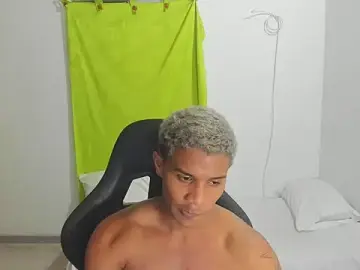 Stripchat Nude Webcam of corzoethan