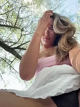 Stripchat Adult Webcam of Wonder_Kari