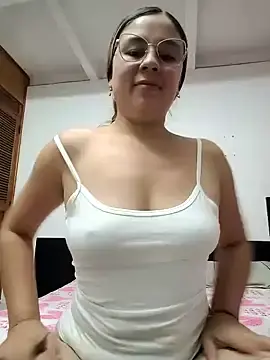 Stripchat Free Porn Cam of selena_gomez2