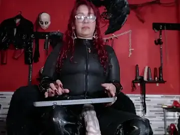 Stripchat Live Sex Cam of Miss_Mirandaa