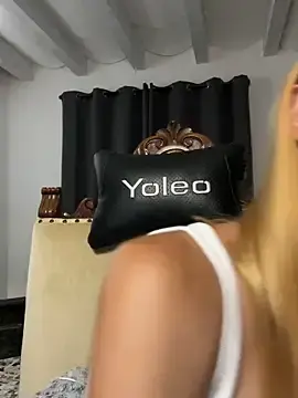 Stripchat Free Live Porn of kylie_blck