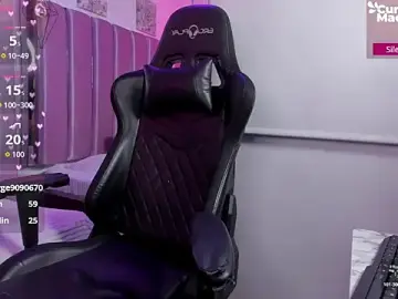 Stripchat Free Porn Cam of Kitty_Eyes07