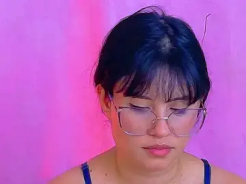 Stripchat Watch Live Sex Cams of keelly_richaardson1