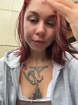 Stripchat Free Live Porn of RosieSecret