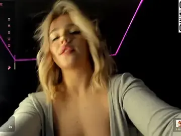 Stripchat Live Porn of Anna_Robinson