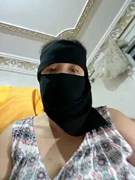 Stripchat Live Sex Cam of eylimeme