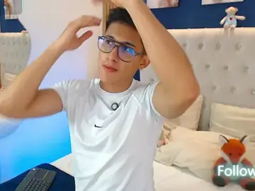 Stripchat Best Webcam of SalvadorFit