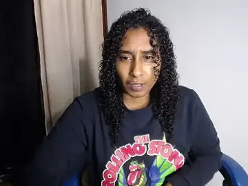 Stripchat Nude Webcam of yohatinelly07