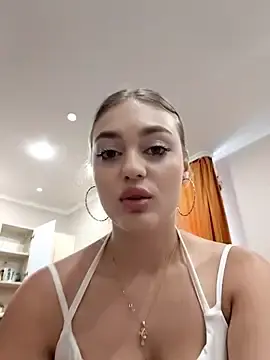Stripchat Watch Live Sex Cams of caressyourself