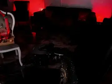 Stripchat Live Porn of FinDomGod