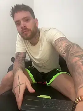 Stripchat Live Porn of arnold_bekam