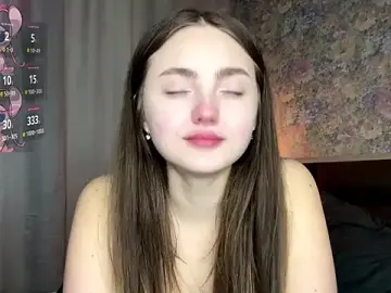 Stripchat Free Porn Cam of LoraDavi