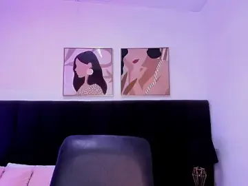 Stripchat Live Sex Cam of dullce77