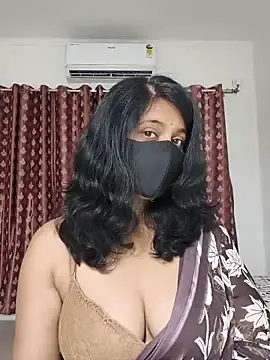 Stripchat Adult Webcam of Cute-Maanvi