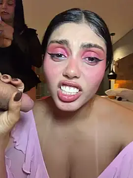 Stripchat Watch Live Sex Cams of zui_lu