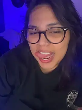 Stripchat Live Sex Cam of miacanela_xo