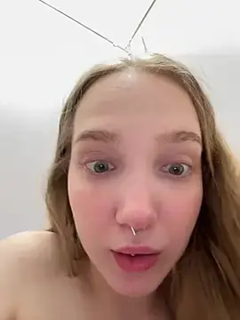 Stripchat Live Sex Cam of bambi_lu
