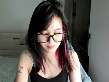 Stripchat Live Sex of Lola_Peach