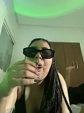 Stripchat Free Porn Cam of KiaraCut