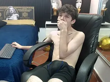 Stripchat Free Live Porn of trevor_mob