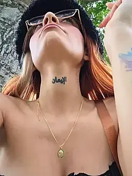 Stripchat Live Sex Cam of Dani-peggin