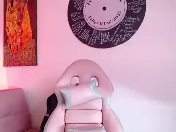 Stripchat Live Sex of Miss_serena