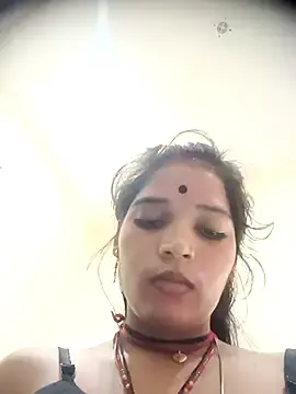 Stripchat Nude Webcam of Bhumika_Love143