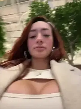 Stripchat Watch Live Sex Cams of ariiel_