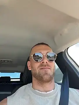 Stripchat Live Sex of trainwithme