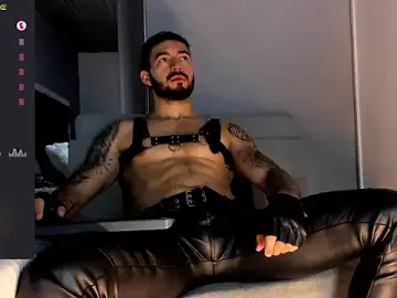 Stripchat Free Porn Cam of MarkWalker__