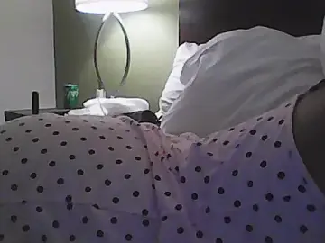 Stripchat Adult Webcam of sarahkat86