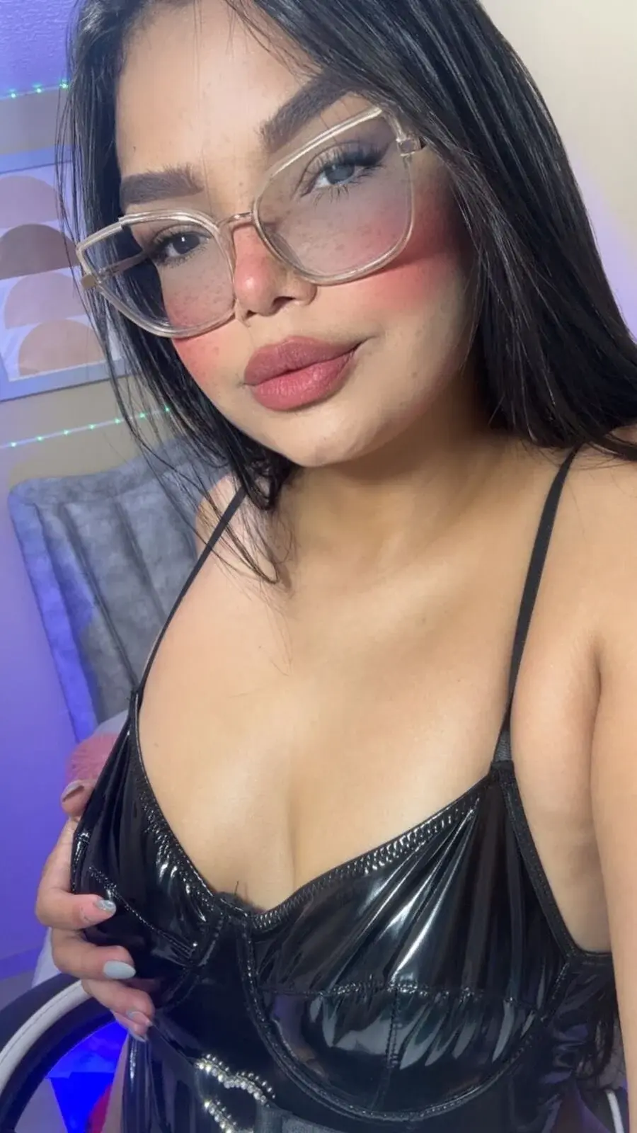 lindsay_sweet2