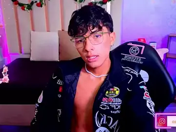 Stripchat Free Porn Cam of osamu_tay